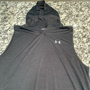 2 sleeveless workout shirts